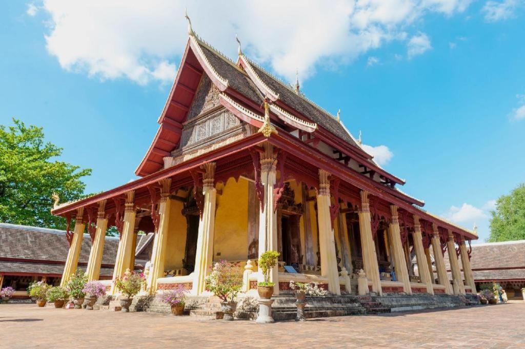 San Jiang Grand Hotel Vientiane Exteriör bild