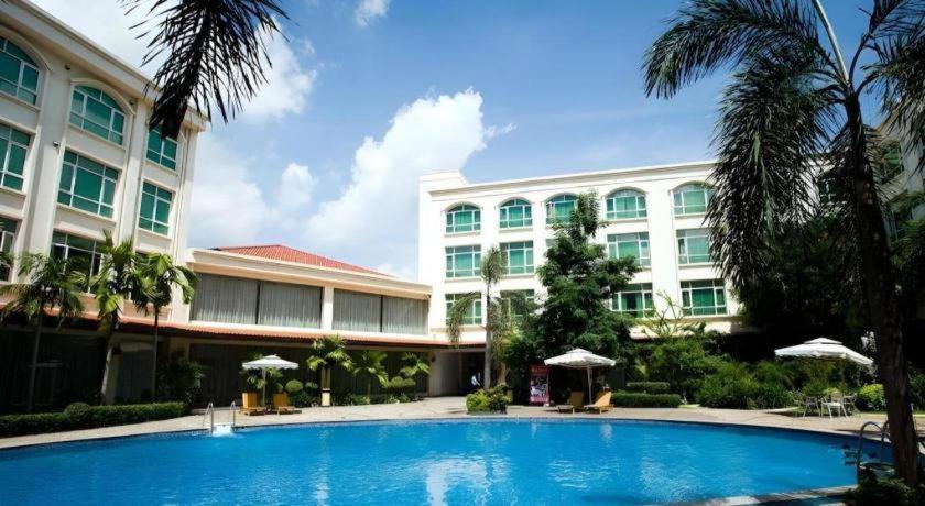 San Jiang Grand Hotel Vientiane Exteriör bild